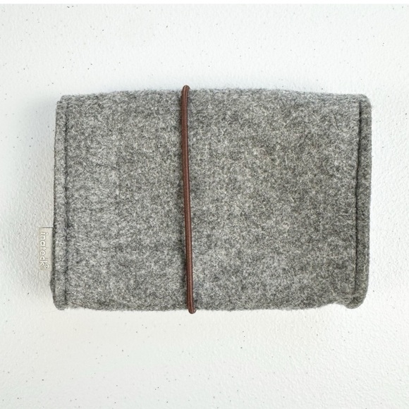 Inateck Gray Felt Electronic Accessory Carry Case - Picture 2 of 6